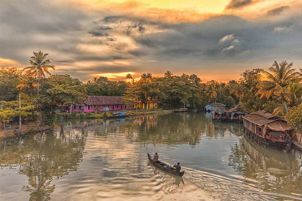 Vacanze sulle case galleggianti o sulle spiagge del Kerala 